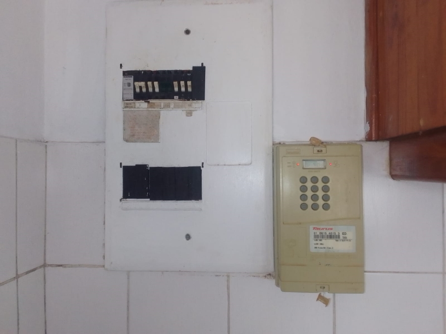 To Let 1 Bedroom Property for Rent in Quigney Eastern Cape